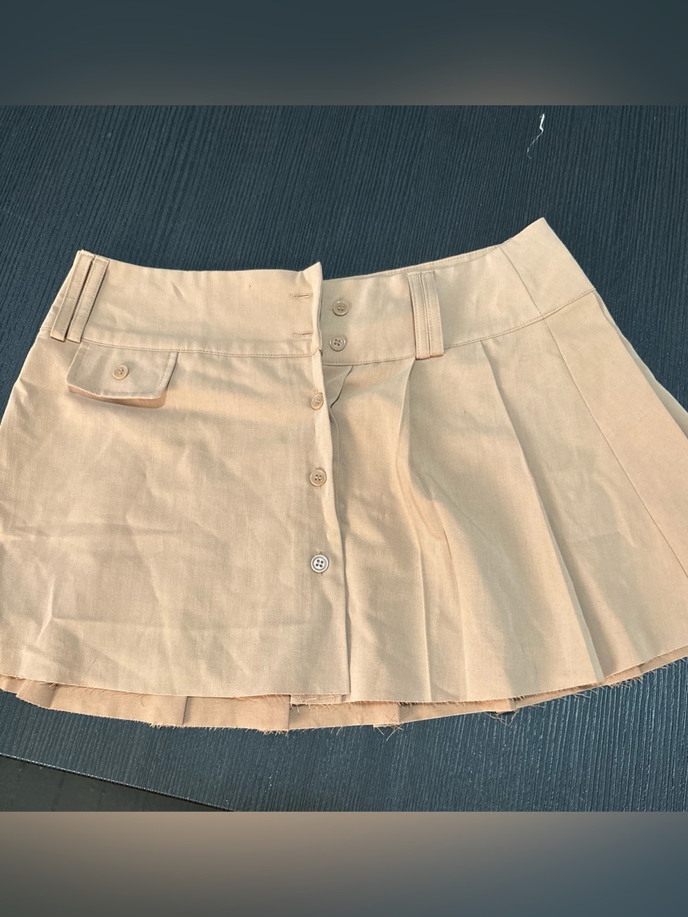 Forever 21 Beige Button-Front Pleated Mini Skirt